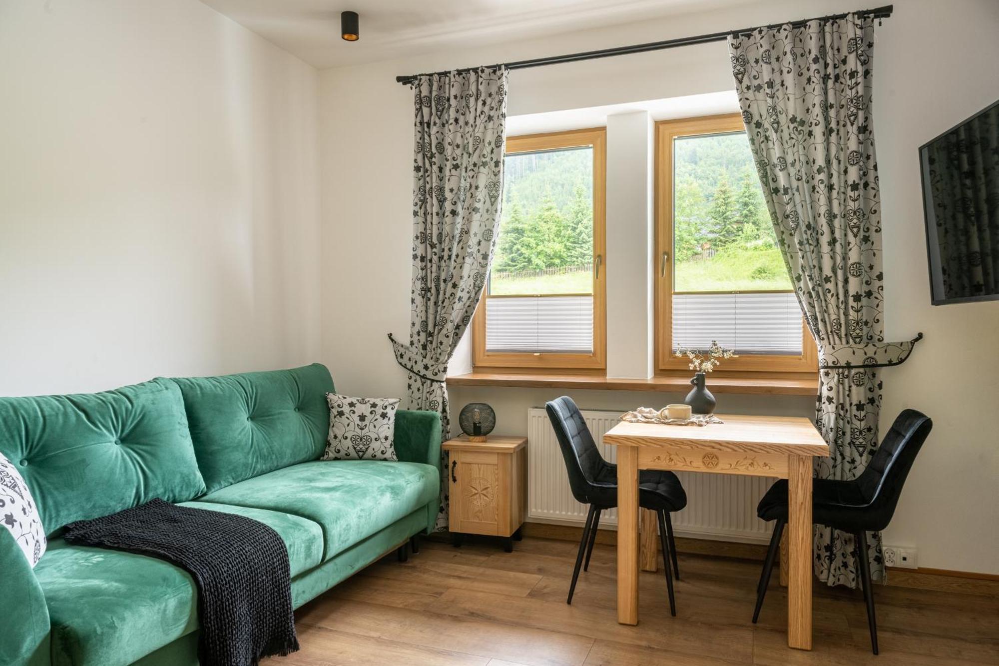Apartment Goralska Strefa & *